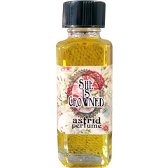She is Crowned by Astrid Perfume / Blooddrop