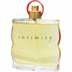 Intimity by Pacoma