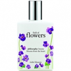 Field of Flowers - Violet Blossom von Philosophy