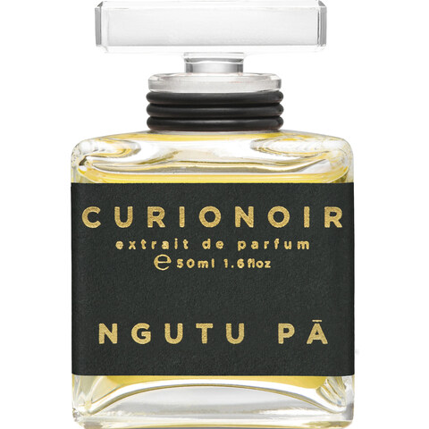Ngutu Pā by Curionoir